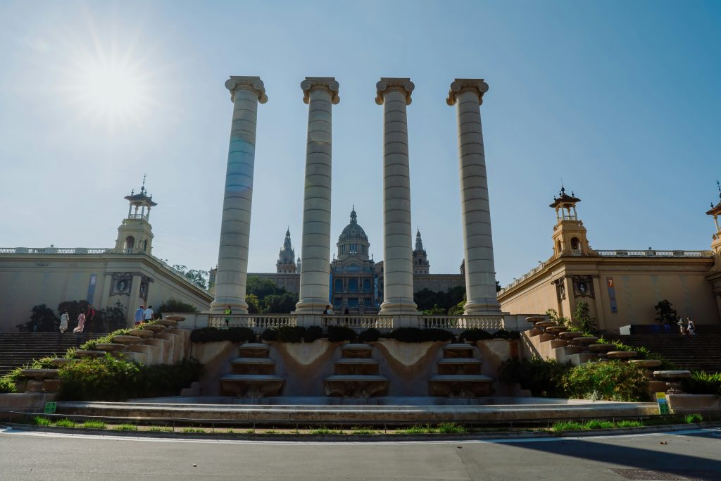 les colonnes a montjuic